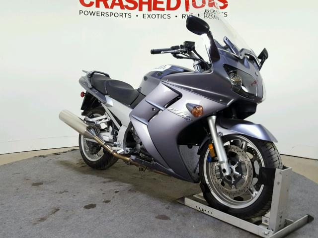 JYARP07E94A001924 - 2004 YAMAHA FJR1300 SILVER photo 2