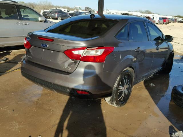 1FADP3F23DL209752 - 2013 FORD FOCUS SE GRAY photo 4