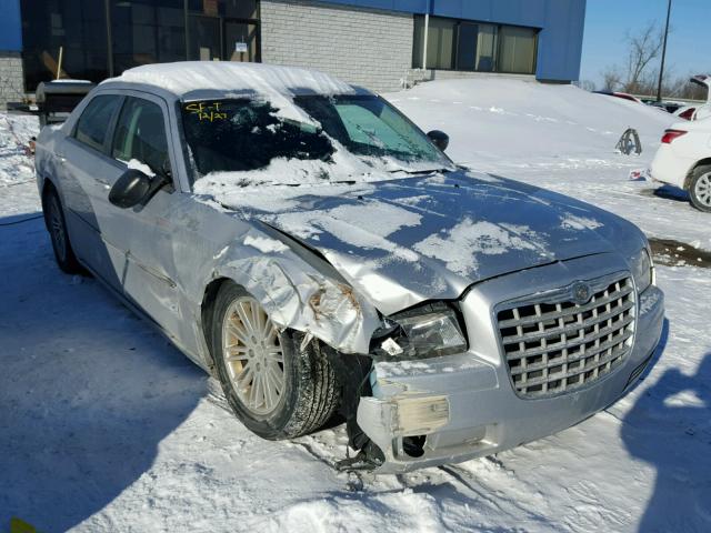 2C3KA43D49H615398 - 2009 CHRYSLER 300 LX SILVER photo 1