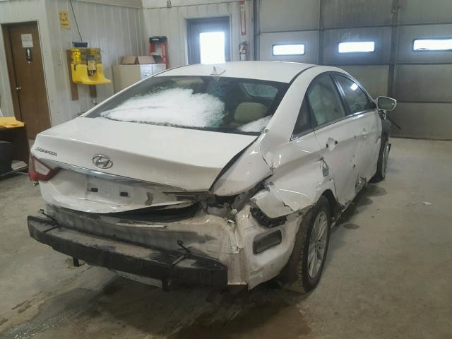 5NPEB4AC2DH655415 - 2013 HYUNDAI SONATA GLS WHITE photo 4