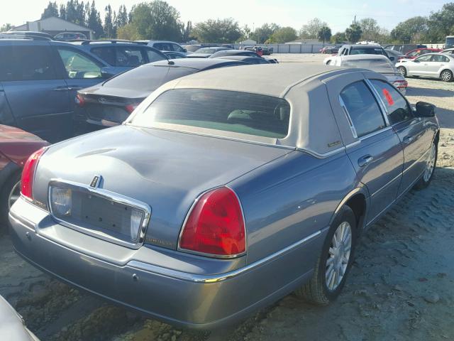 1LNHM81W14Y640973 - 2004 LINCOLN TOWN CAR E BLUE photo 4