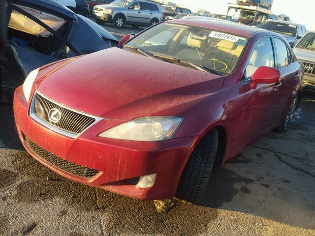 JTHBE262682013378 - 2008 LEXUS IS 350 RED photo 2