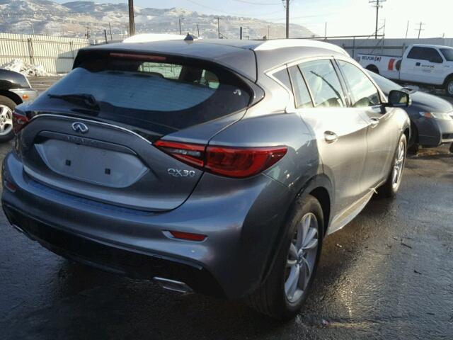 SJKCH5CP9JA046768 - 2018 INFINITI QX30 BASE GRAY photo 4