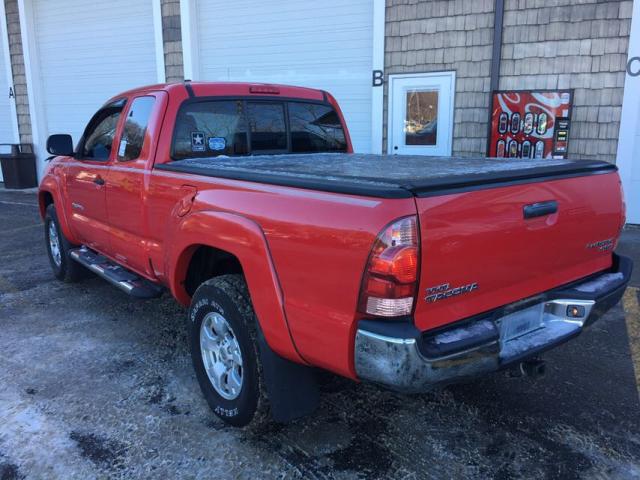 5TETX62N66Z235936 - 2006 TOYOTA TACOMA PRE RED photo 3