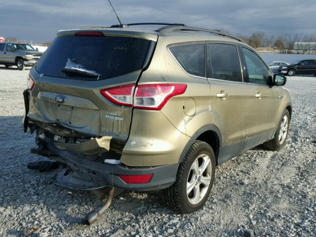 1FMCU0GX6DUA52389 - 2013 FORD ESCAPE SE GREEN photo 4