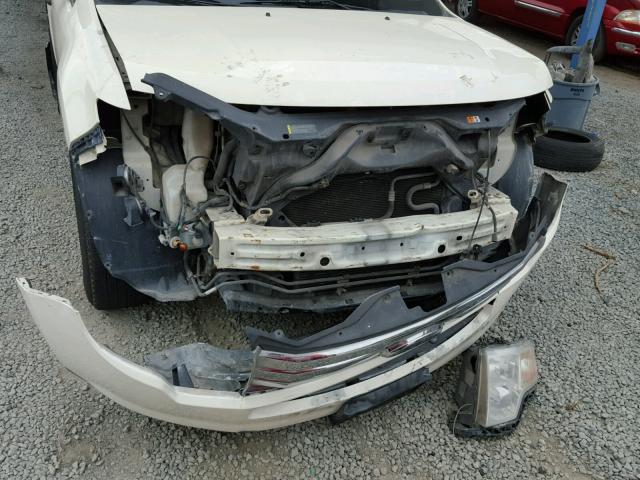 2FMDK36C78BB47405 - 2008 FORD EDGE SE WHITE photo 9