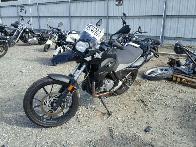 WB1018900GZY96334 - 2016 BMW G650 GS BLACK photo 2