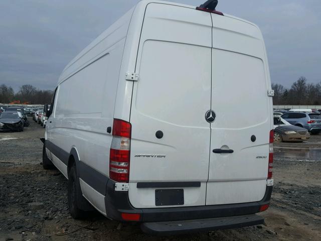 WD3PE8CD3HP532577 - 2017 MERCEDES-BENZ SPRINTER 2 WHITE photo 3