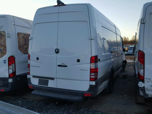 WD3PE8CD3HP532577 - 2017 MERCEDES-BENZ SPRINTER 2 WHITE photo 4