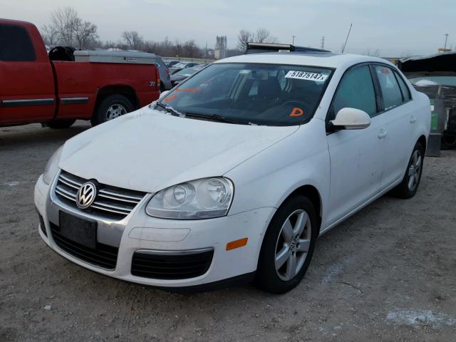 3VWHZ71K59M072336 - 2009 VOLKSWAGEN JETTA S WHITE photo 2