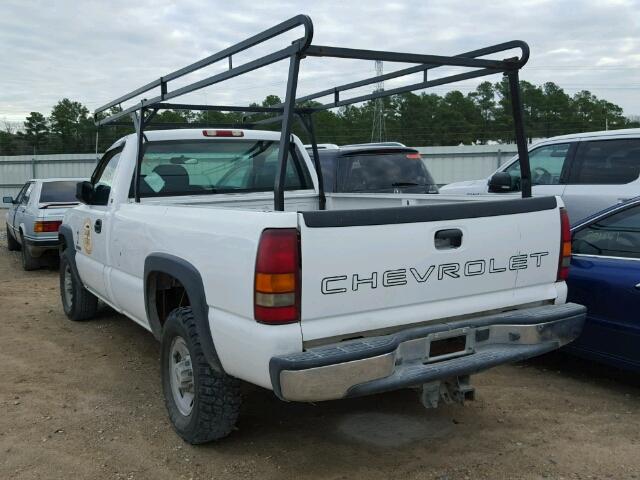 1GCGC24U62Z199598 - 2002 CHEVROLET SILVERADO WHITE photo 3