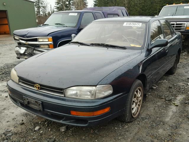 JT2VK13E7P0213687 - 1993 TOYOTA CAMRY XLE GREEN photo 2