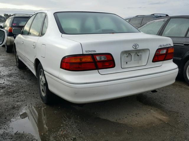 4T1BF18B1WU256292 - 1998 TOYOTA AVALON XL WHITE photo 3