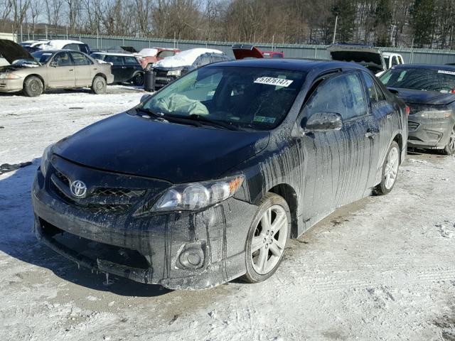 2T1BU4EEXDC962410 - 2013 TOYOTA COROLLA BA GRAY photo 2