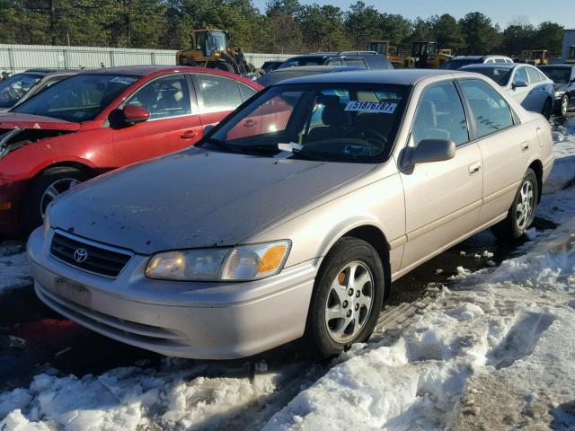 4T1BF22K01U118086 - 2001 TOYOTA CAMRY LE TAN photo 2