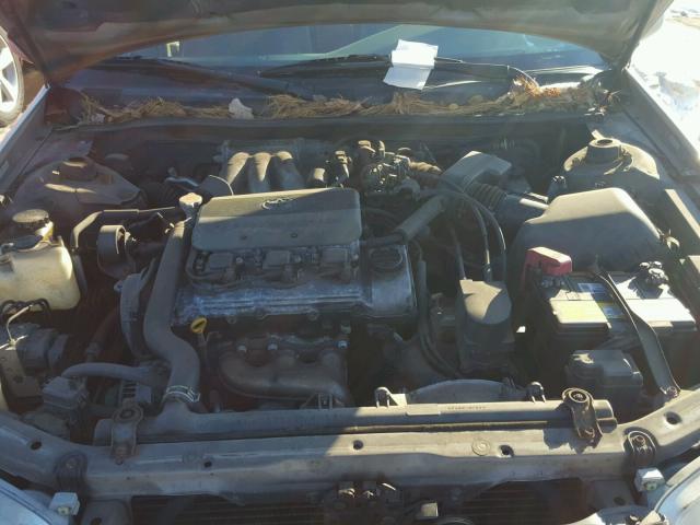 4T1BF22K01U118086 - 2001 TOYOTA CAMRY LE თაფლისფერი ფოტო 7