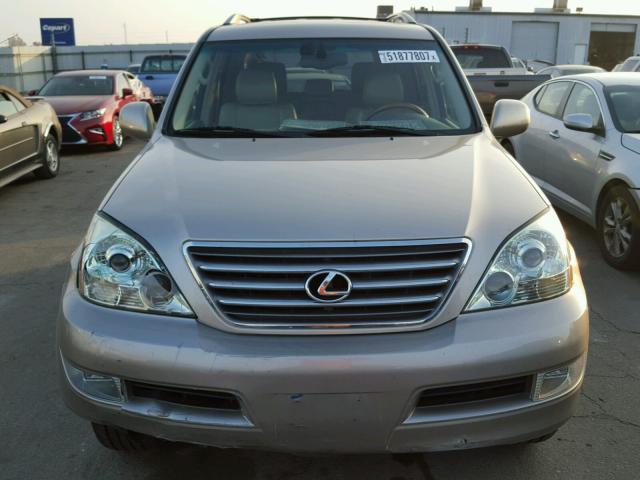 JTJBT20XX30008343 - 2003 LEXUS GX 470 GOLD photo 9