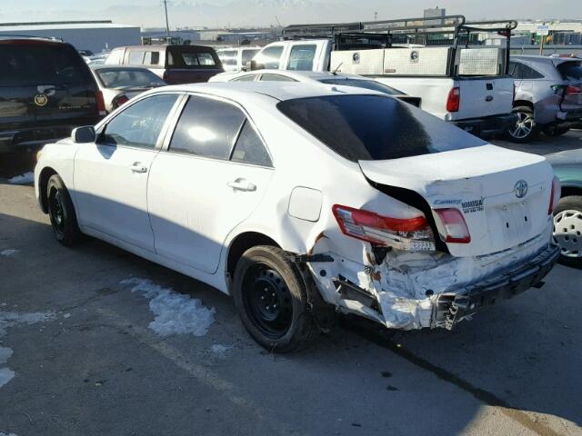 4T1BF3EK1BU654547 - 2011 TOYOTA CAMRY BASE WHITE photo 3