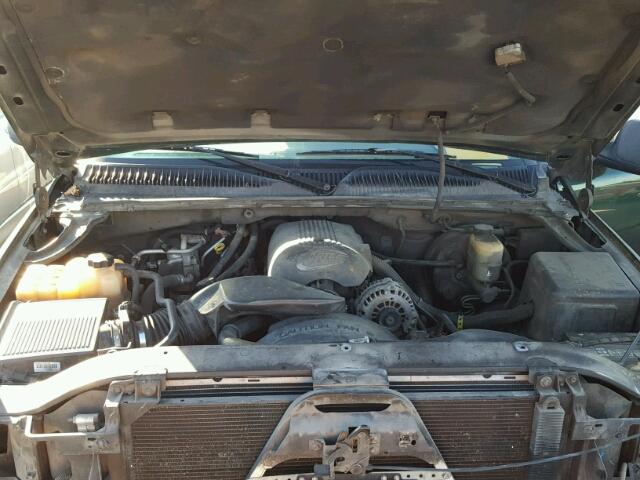 3GNEC16T51G145589 - 2001 CHEVROLET SUBURBAN C GREEN photo 7