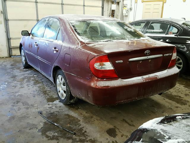4T1BE32K03U235355 - 2003 TOYOTA CAMRY LE RED photo 3