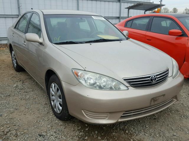4T1BE32K05U065579 - 2005 TOYOTA CAMRY LE Gold Foto 1