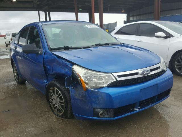 1FAHP3FN1AW165742 - 2010 FORD FOCUS SE BLUE photo 1