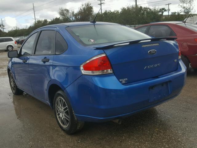 1FAHP3FN1AW165742 - 2010 FORD FOCUS SE BLUE photo 3