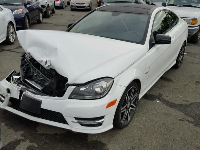 WDDGJ4HB8EG289979 - 2014 MERCEDES-BENZ C 250 WHITE photo 2