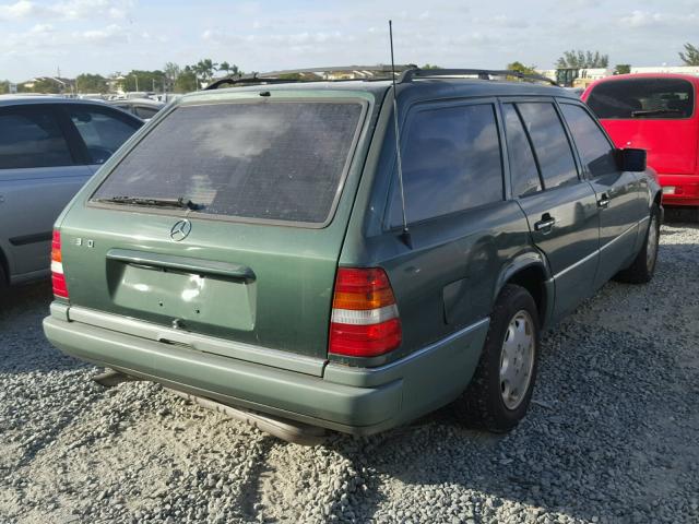 WDBEA92E3RF293580 - 1994 MERCEDES-BENZ E 320 GREEN photo 4