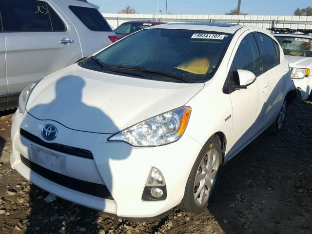 JTDKDTB37E1078623 - 2014 TOYOTA PRIUS C WHITE photo 2