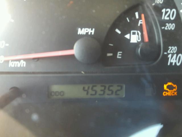 4T1BF32K13U050096 - 2003 TOYOTA CAMRY LE ვერცხლისფერი ფოტო 8