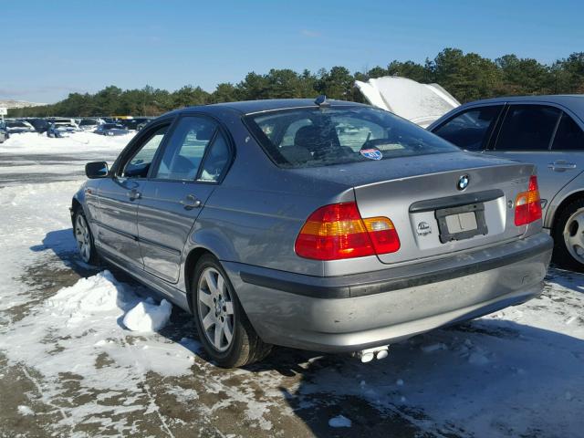 WBAEV33404KR33864 - 2004 BMW 325 I GRAY photo 2