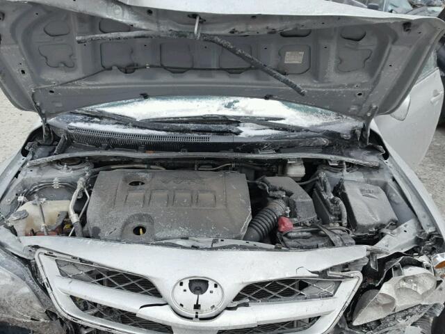 2T1BU4EE8DC103431 - 2013 TOYOTA COROLLA BA SILVER photo 7