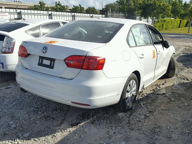 3VW1K7AJ1EM441927 - 2014 VOLKSWAGEN JETTA BASE თეთრი ფოტო 4