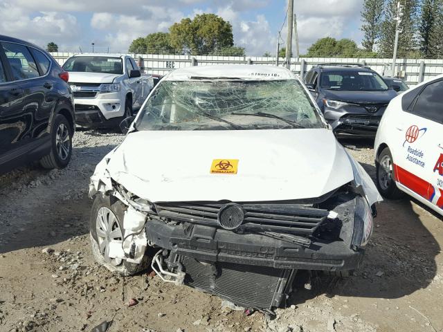 3VW1K7AJ1EM441927 - 2014 VOLKSWAGEN JETTA BASE თეთრი ფოტო 9