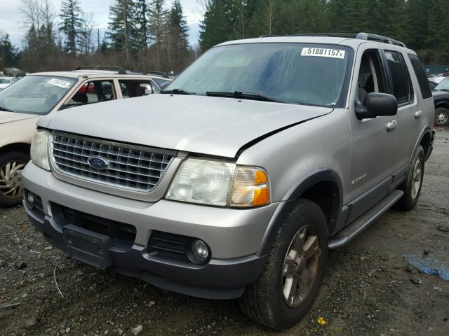 1FMDU83K84ZA20107 - 2004 FORD EXPLORER X SILVER photo 2