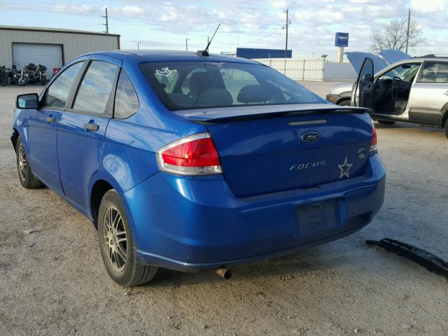 1FAHP3FN5AW227823 - 2010 FORD FOCUS SE BLUE photo 3