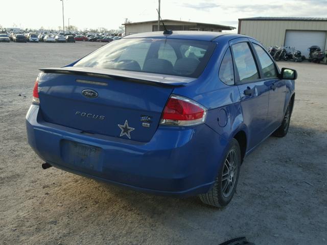 1FAHP3FN5AW227823 - 2010 FORD FOCUS SE BLUE photo 4