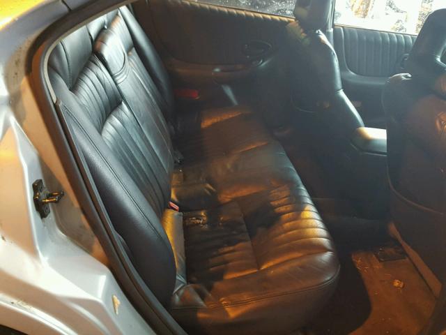 1G2WP52K8WF314703 - 1998 PONTIAC GRAND PRIX SILVER photo 6