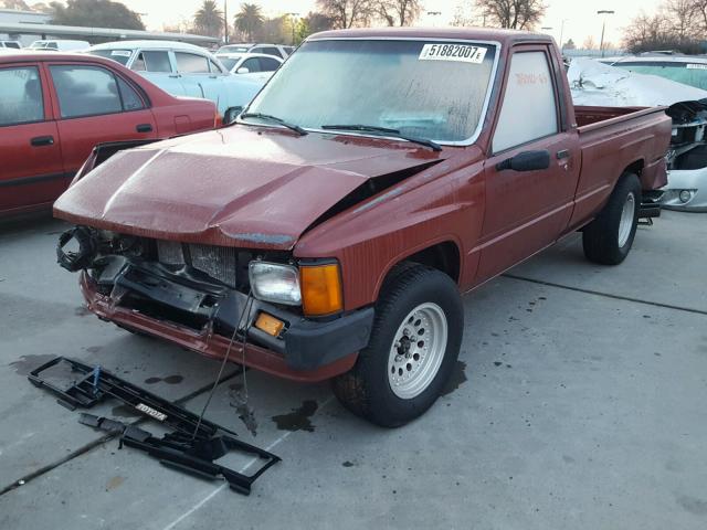 JT4RN55R8F0152176 - 1985 TOYOTA PICKUP 1/2 MAROON photo 2