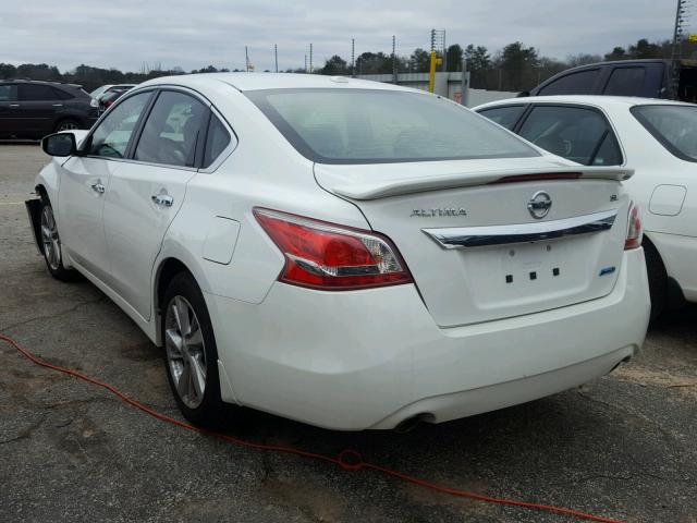 1N4AL3AP3DN524136 - 2013 NISSAN ALTIMA 2.5 WHITE photo 3