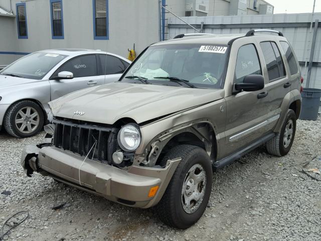 1J4GL58K36W100215 - 2006 JEEP LIBERTY LI GOLD photo 2