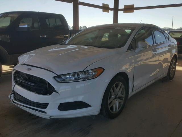 3FA6P0H79FR153157 - 2015 FORD FUSION SE WHITE photo 2