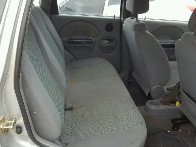 KL1TJ62634B148384 - 2004 CHEVROLET AVEO LS SILVER photo 6