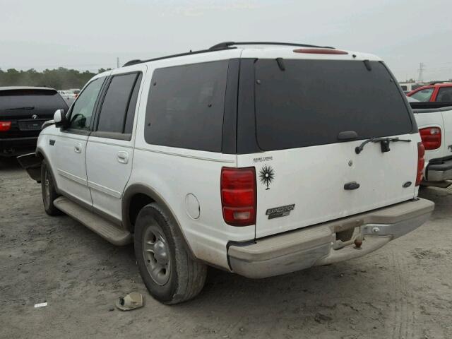 1FMRU1760YLC00880 - 2000 FORD EXPEDITION WHITE photo 3