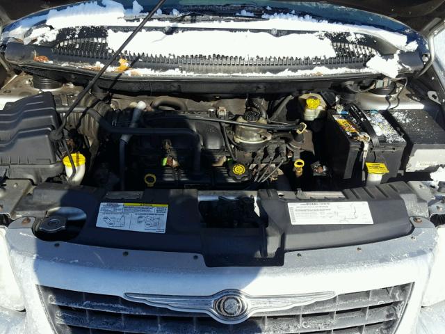 1C8GP45R04B575054 - 2004 CHRYSLER TOWN & COU SILVER photo 7