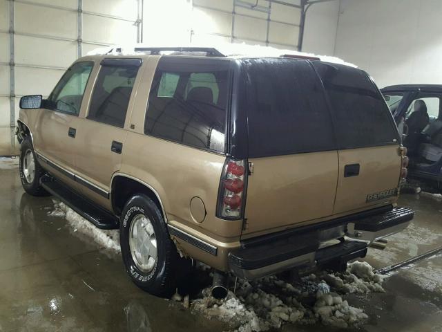 1GNEK13R8XJ480185 - 1999 CHEVROLET TAHOE K150 TAN photo 3