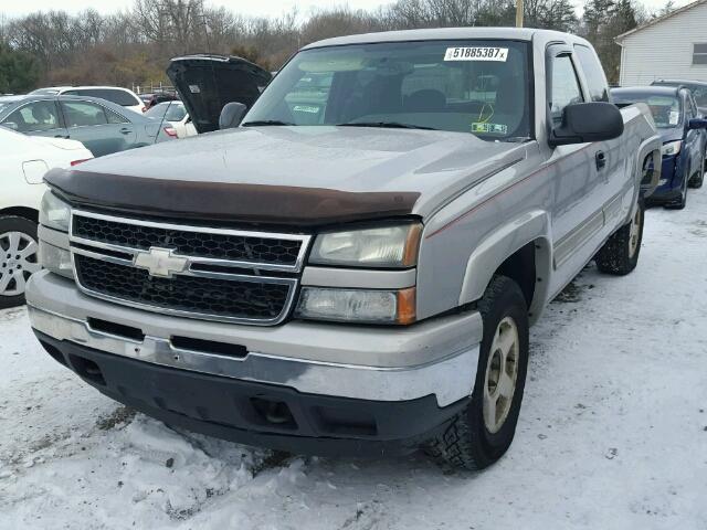 2GCEK19B461263437 - 2006 CHEVROLET SILVERADO TAN photo 2