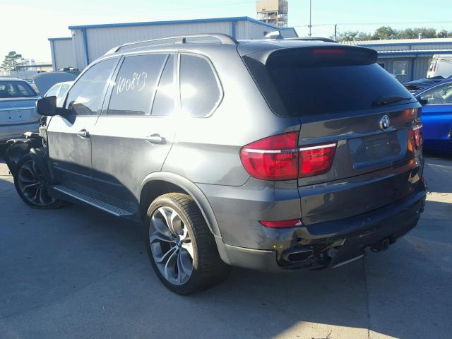 5UXZV8C56BL418495 - 2011 BMW X5 XDRIVE5 ნაცრისფერი ფოტო 3