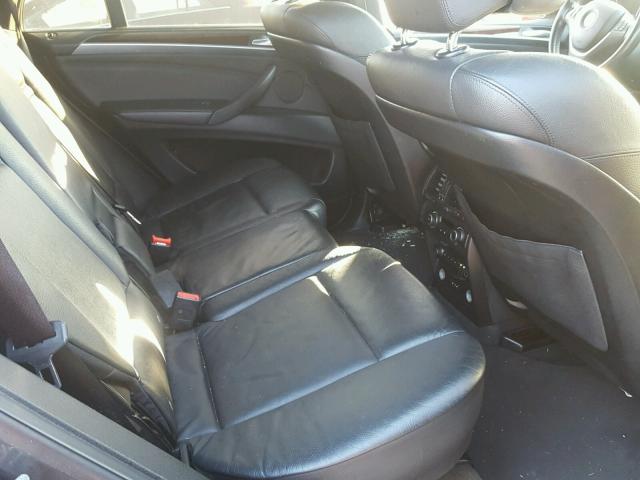 5UXZV8C56BL418495 - 2011 BMW X5 XDRIVE5 ნაცრისფერი ფოტო 6